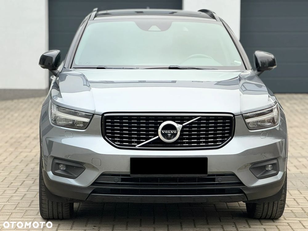 Volvo XC 40 D4 AWD Geartronic R-Design - 3