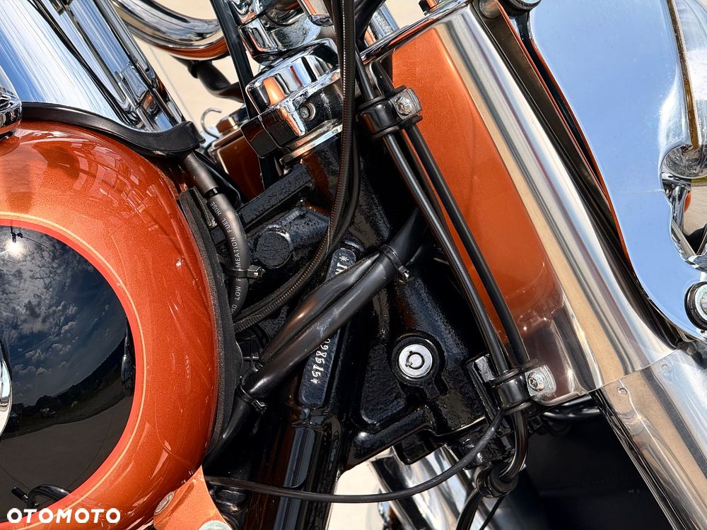 Harley-Davidson Softail Heritage Classic - 23