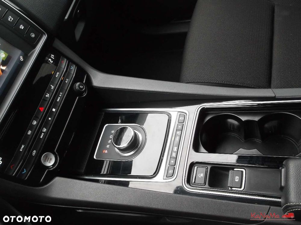 Jaguar F-Pace - 14