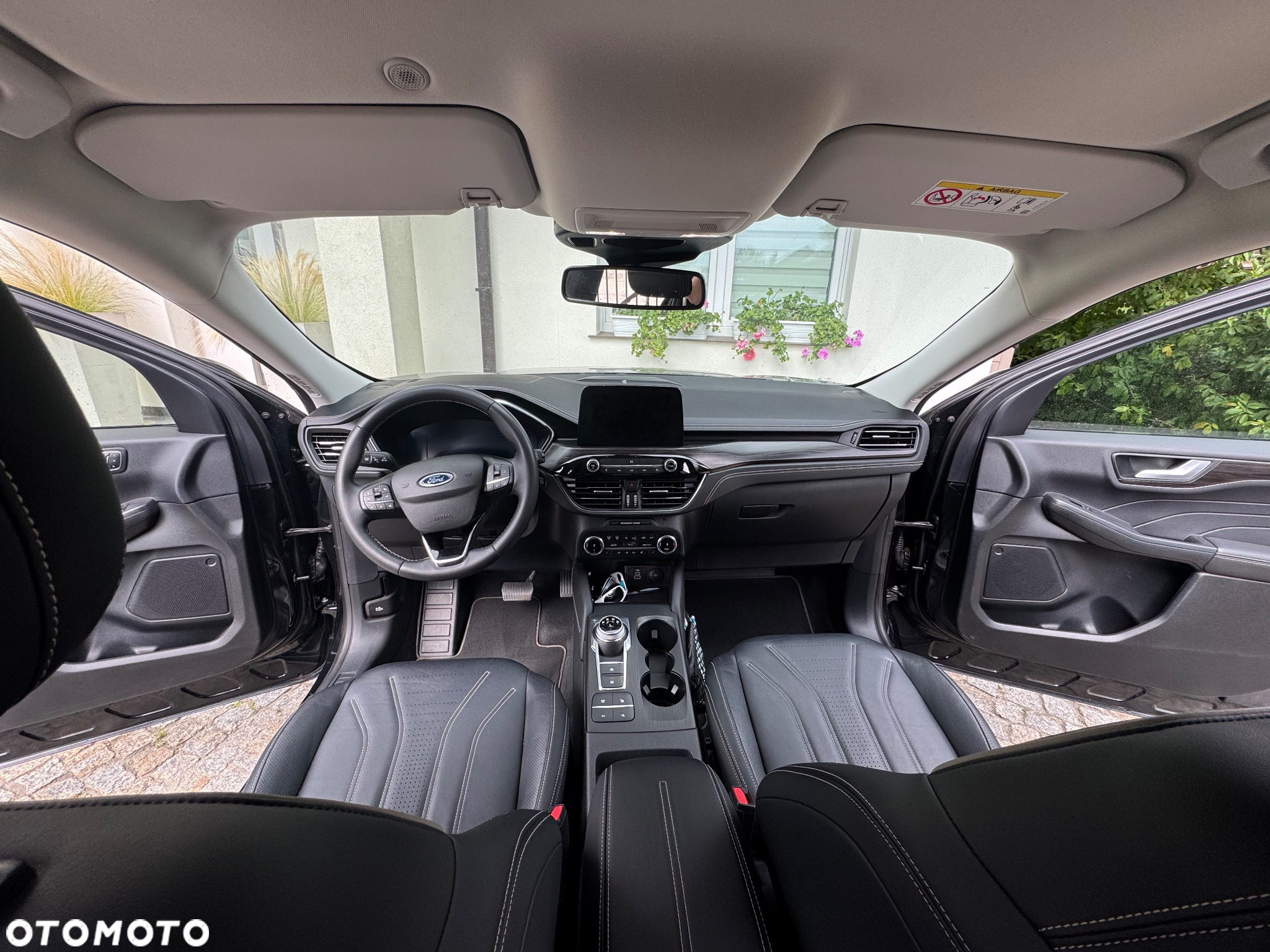 Ford Kuga 2.5P PHEV FWD Vignale - 9