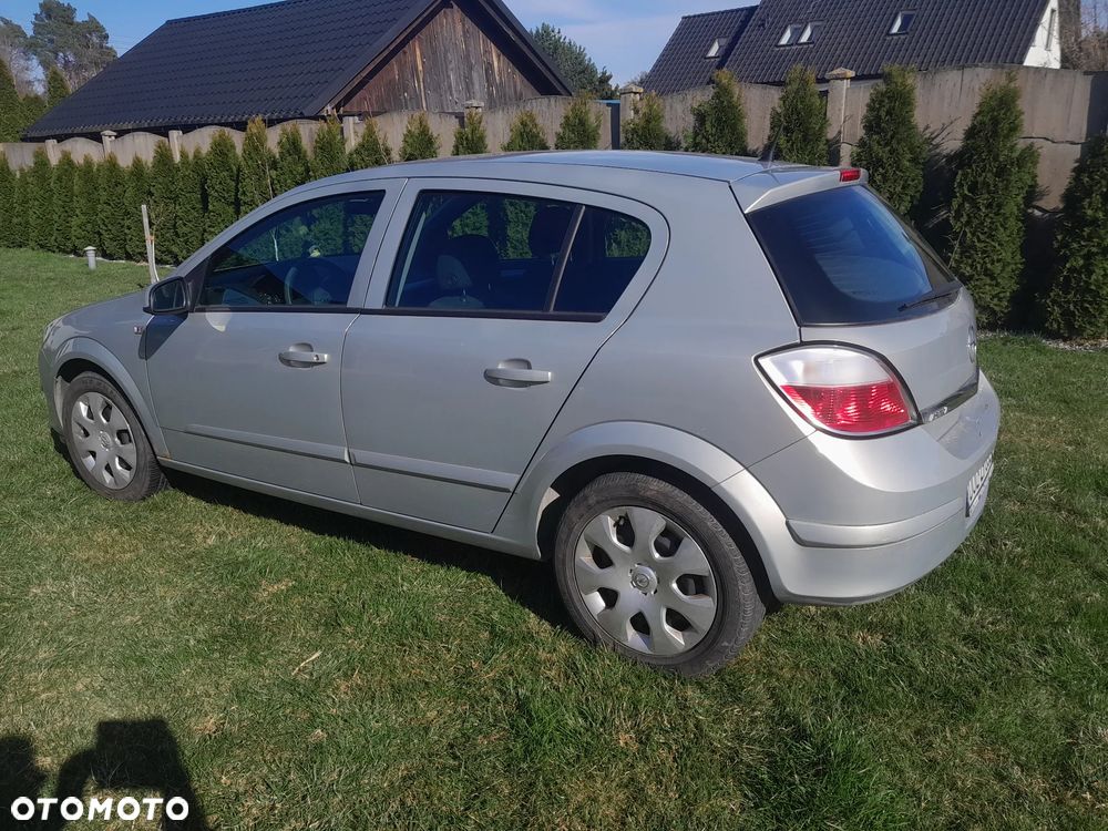 Opel Astra - 2