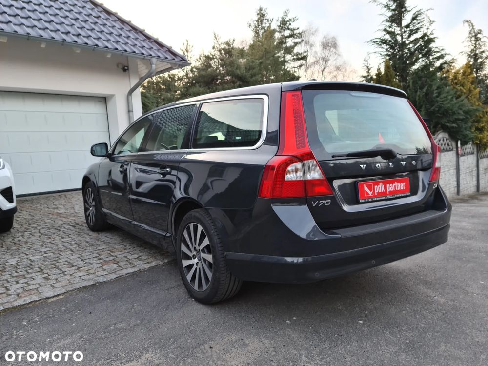 Volvo V70 D3 Summum - 14