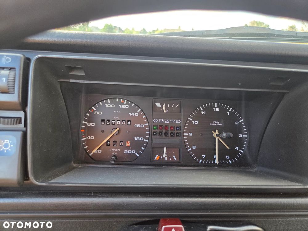 Volkswagen Golf 1.6 CL - 13