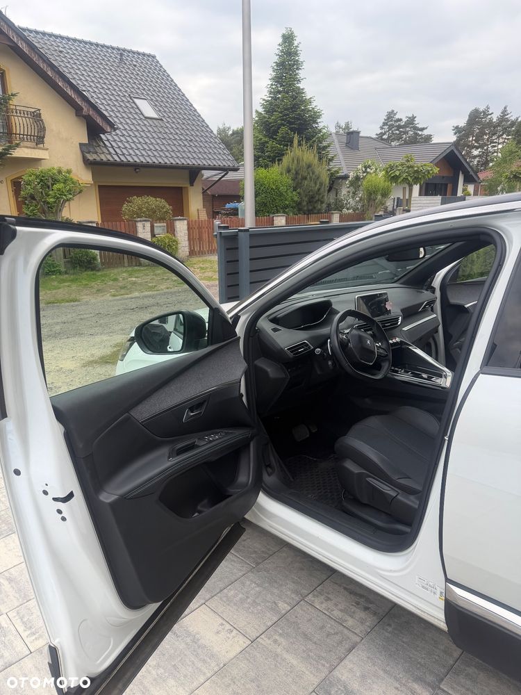 Peugeot 3008 1.5 BlueHDi Allure Pack S&S EAT8 - 13