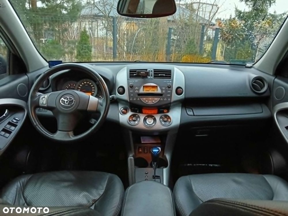Toyota RAV4 2.0 VVT-i Sol - 7