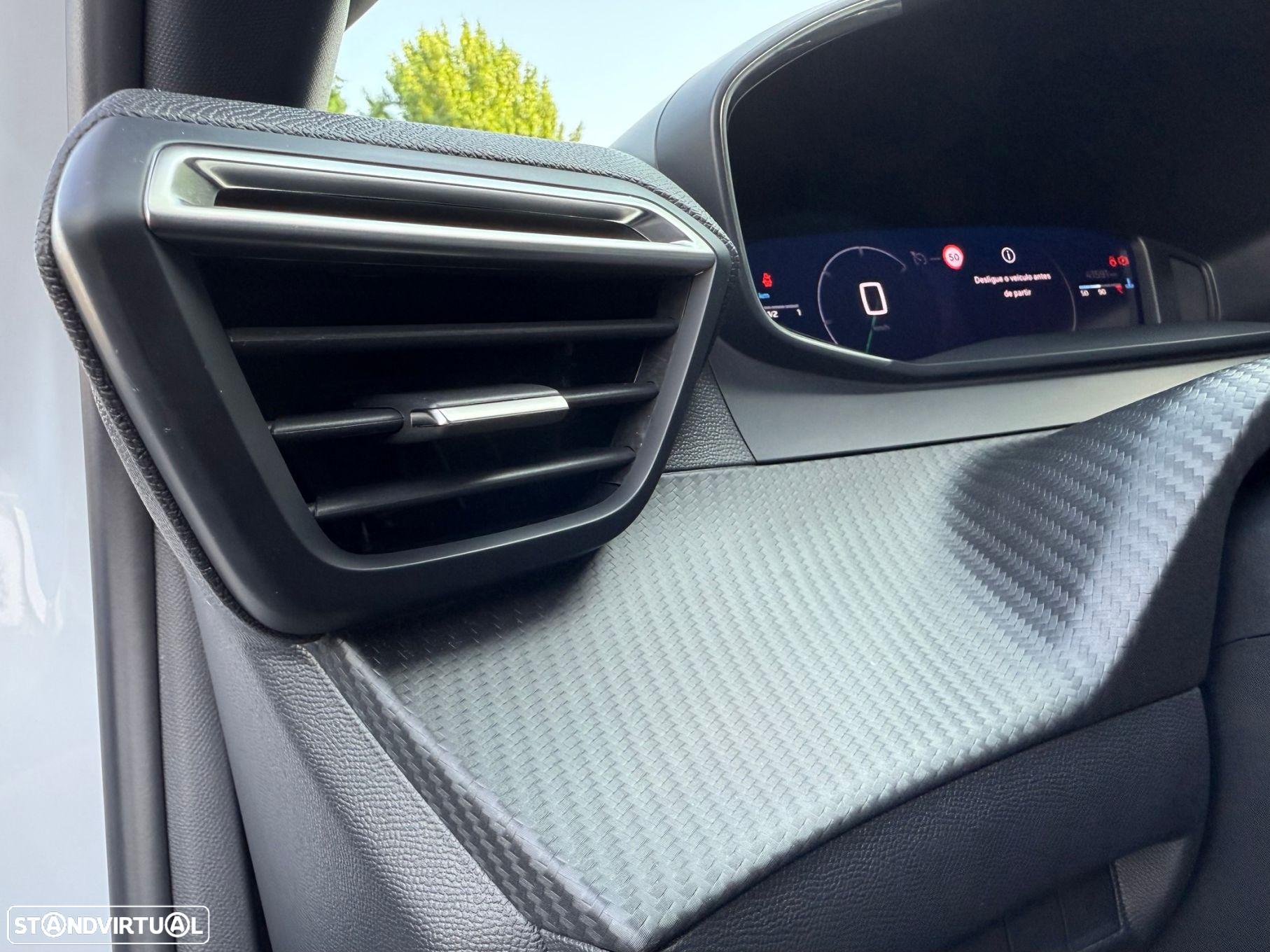 Peugeot 2008 1.2 PureTech Allure - 13