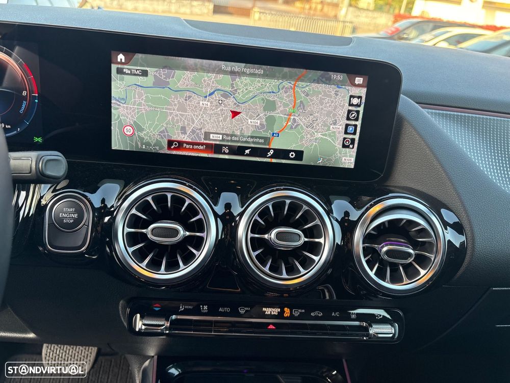 Mercedes-Benz GLA 250 e Progressive - 38