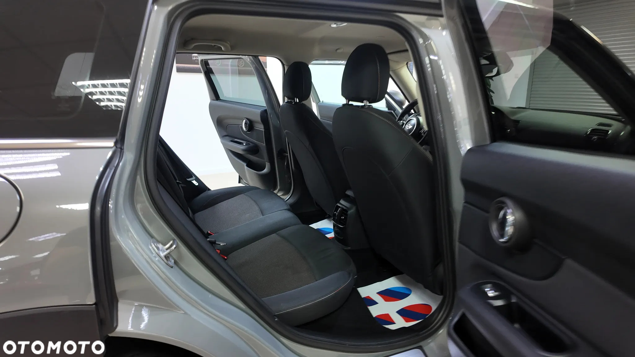 MINI Clubman One - 32