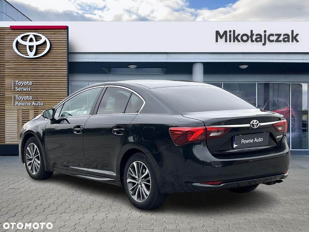 Toyota Avensis 1.8 Premium MS - 6