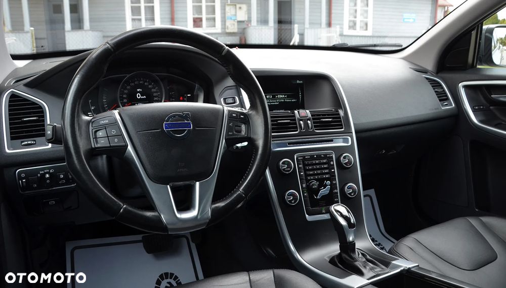 Volvo XC 60 D3 Geartronic Kinetic - 25