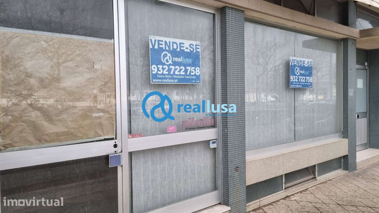 Loja comercial com 150m2 no Centro de Espinho, Avª 24 - Grande imagem: 2/11