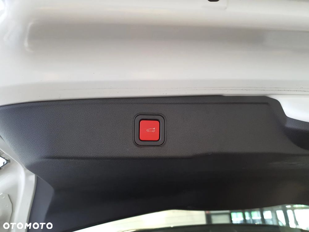 Jeep Avenger 1.2 GSE T3 Altitude FWD - 23