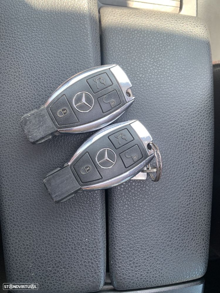 Mercedes-Benz C 220 Station CDI DPF Auto BlueEFFICIENCY Avantgarde - 23