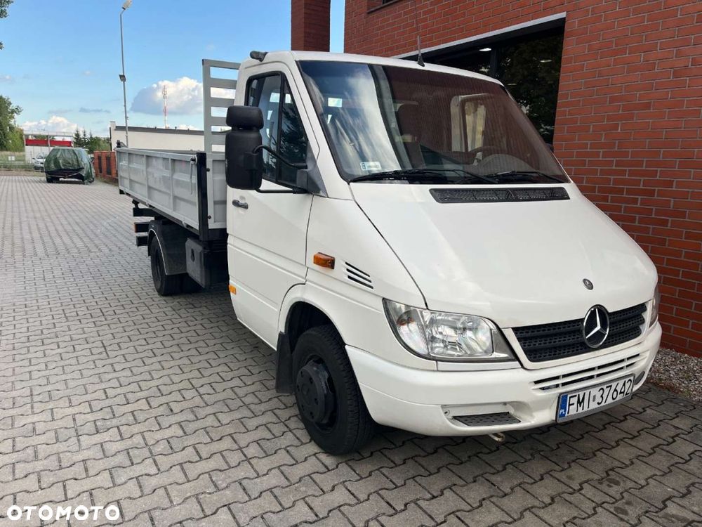 Mercedes-Benz Sprinter - 2