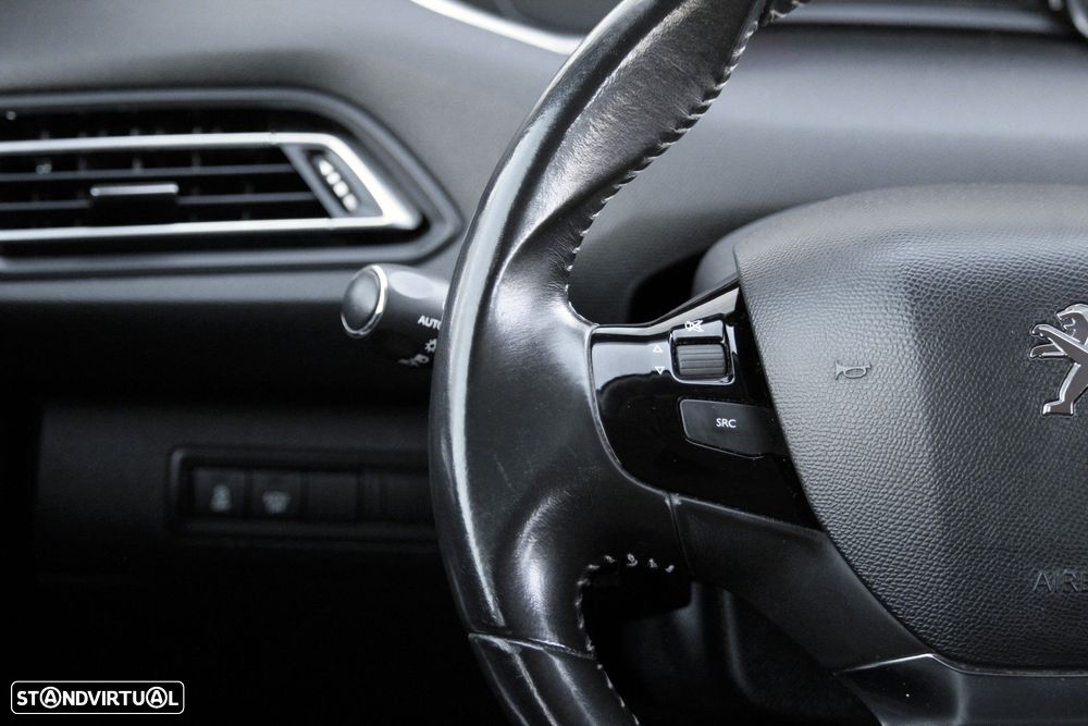 Peugeot 308 1.6 e-HDi Allure - 21