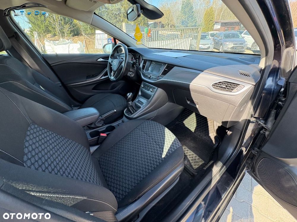 Opel Astra 1.4 Turbo Start/Stop Business - 31