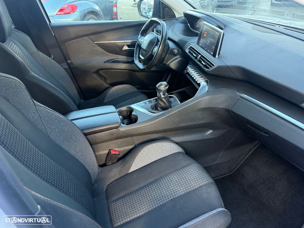 Peugeot 3008 1.5 BlueHDi GT - 12