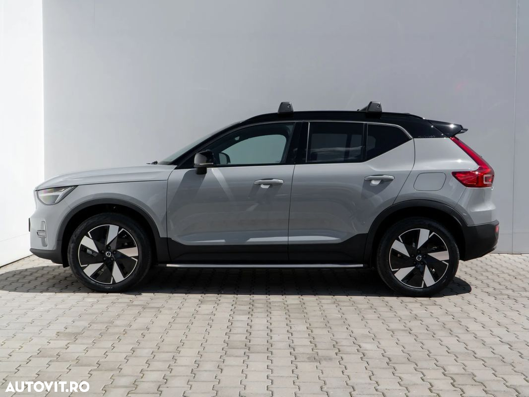 Volvo XC 40 Recharge Twin Motor AWD Plus - 2