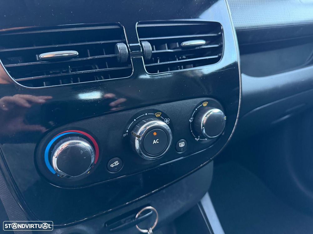 Renault Clio 0.9 TCE Dynamique S - 11