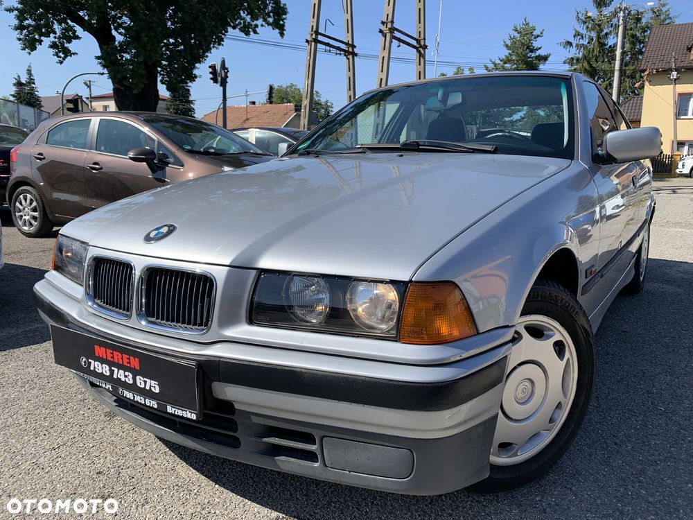 BMW Seria 3 318i - 6