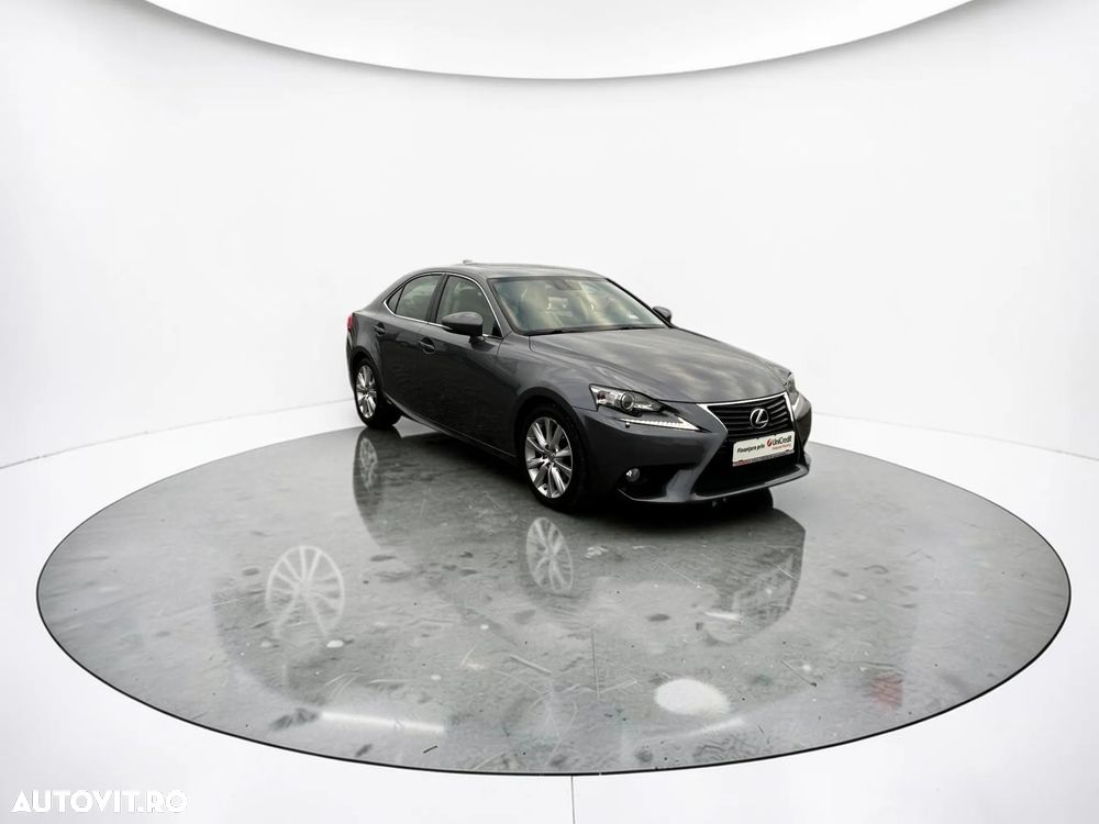 Lexus Seria IS Luxury Line - 6