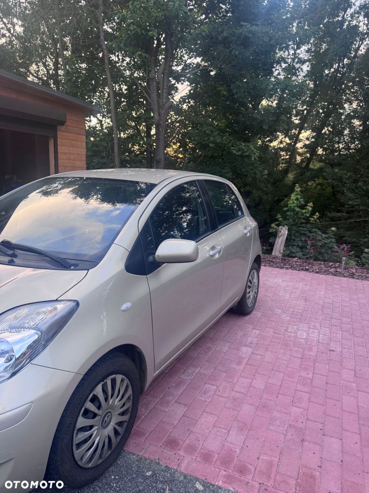 Toyota Yaris - 3