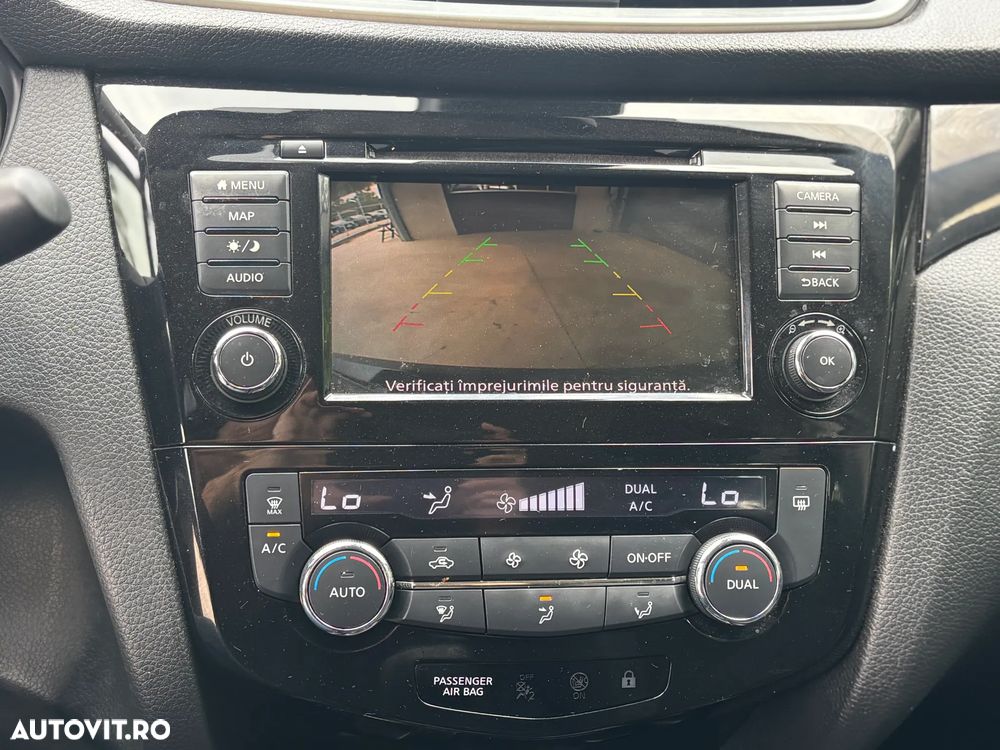 Nissan Qashqai 1.3 DIG-T ACENTA - 29