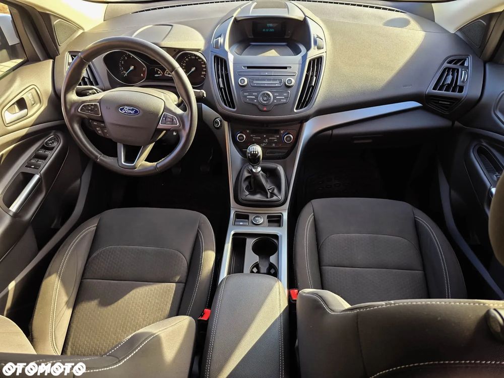 Ford Kuga - 33