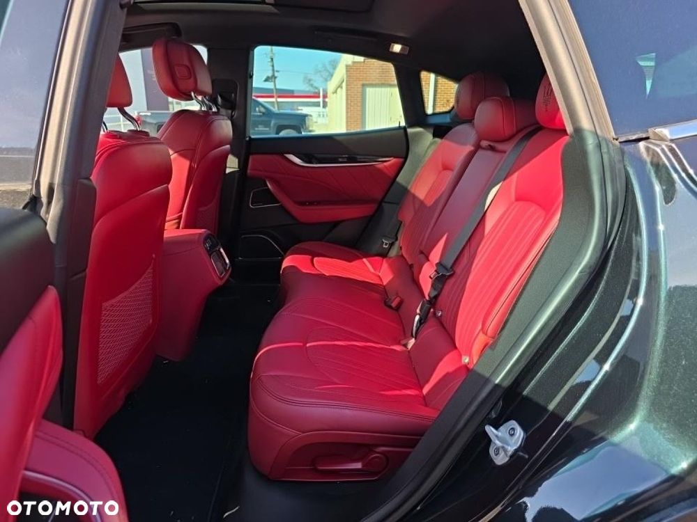 Maserati Levante - 14