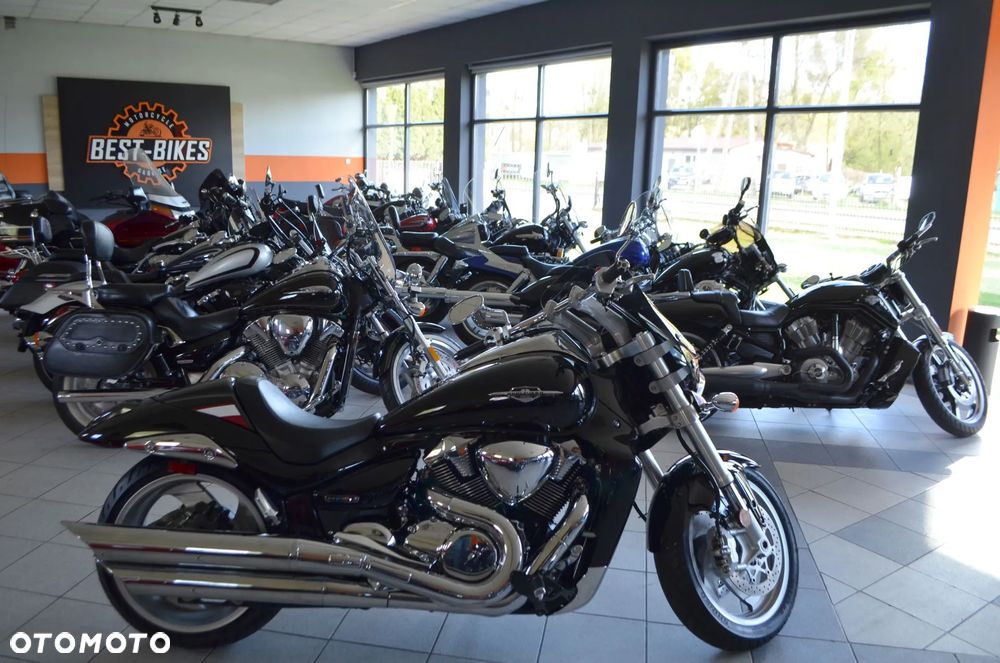 Suzuki Intruder - 31