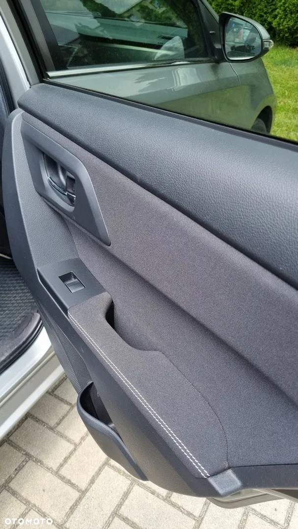 Toyota Auris 1.6 Premium - 13