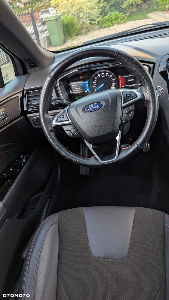 Ford Mondeo - 31
