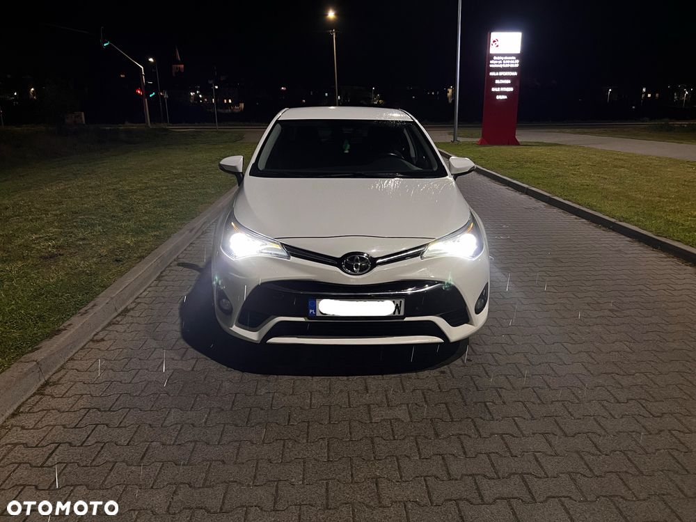 Toyota Avensis 1.8 Premium MS - 4