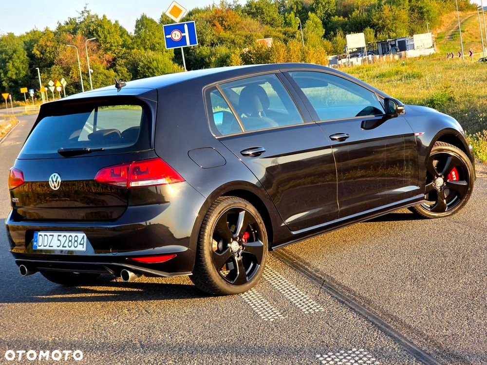 Volkswagen Golf GTI Performance BlueMotion Technology DSG - 5