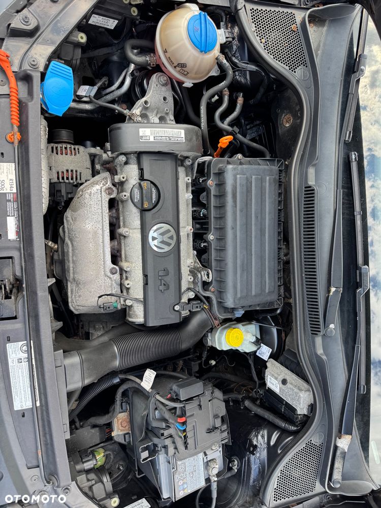 Volkswagen Polo 1.4 FSI Highline - 33