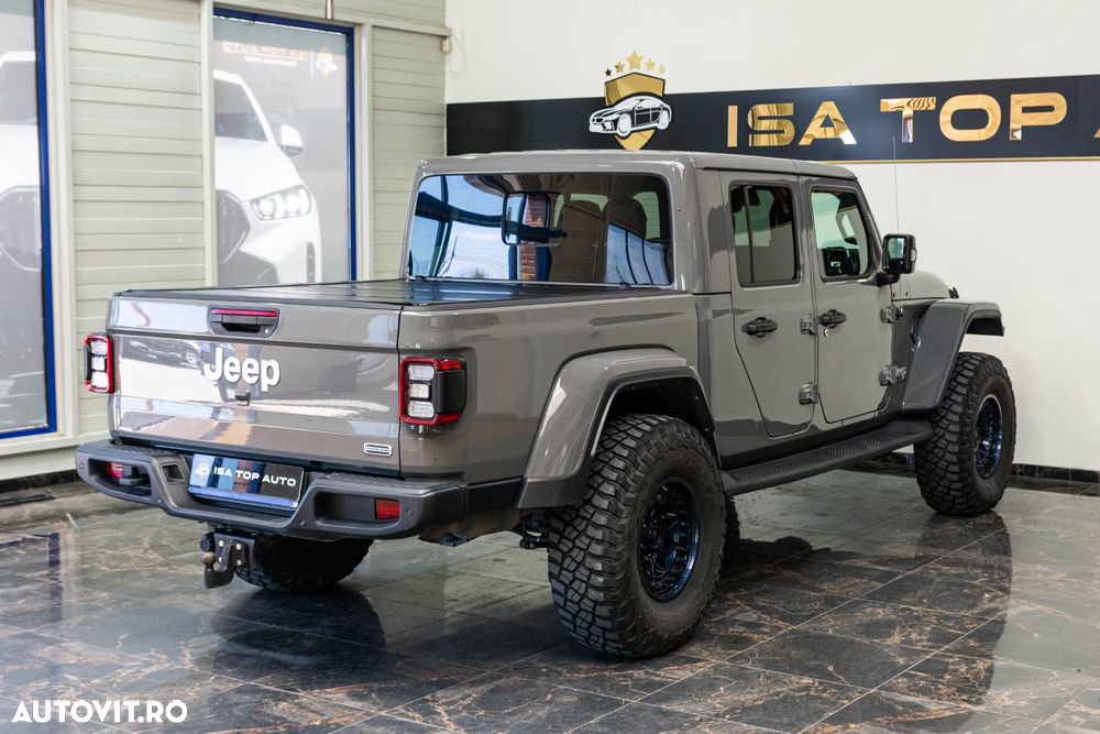 Jeep Gladiator 3.0L V6 Diesel AT8 4x4 264 CP Overland - 16