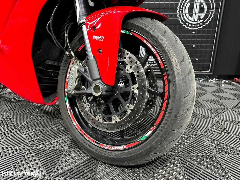 Ducati Supersport 950 - 8