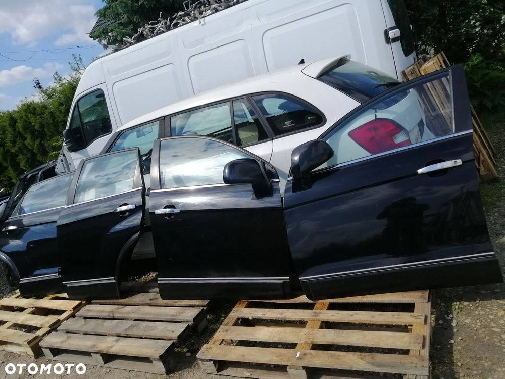 Chevrolet Captiva C100 drzwi kompletne kod lakieru 19U Black Mica bez korozji EU - 1