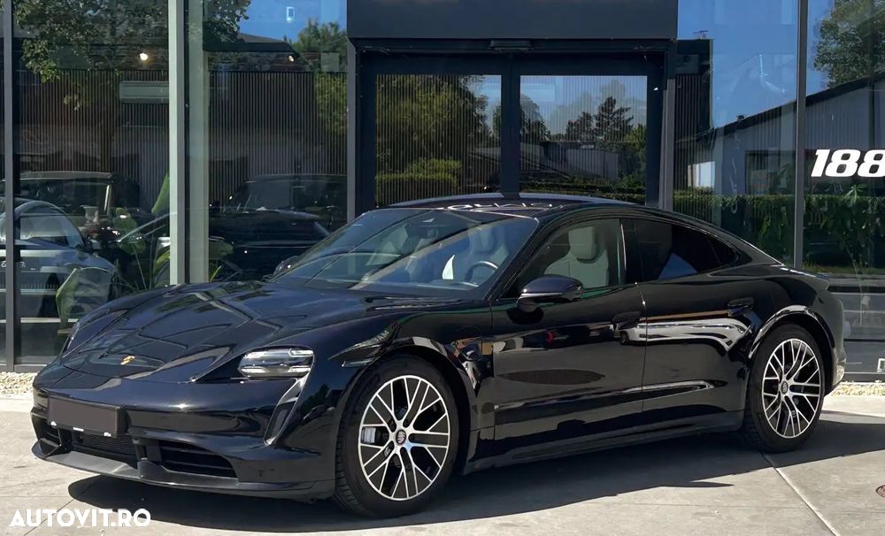 Porsche Taycan Turbo - 4