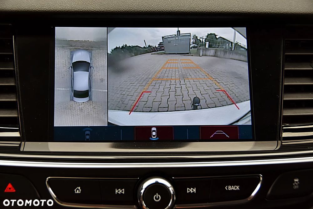 Opel Insignia 2.0 BiTurbo 4x4 Innovation - 17