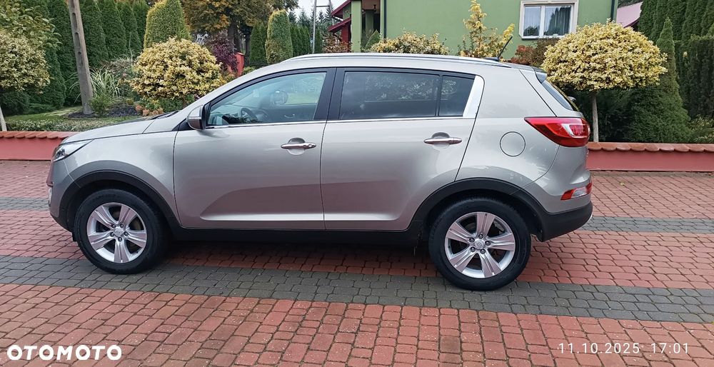 Kia Sportage 1.7 CRDI 2WD ISG Dream-Team Edition - 3
