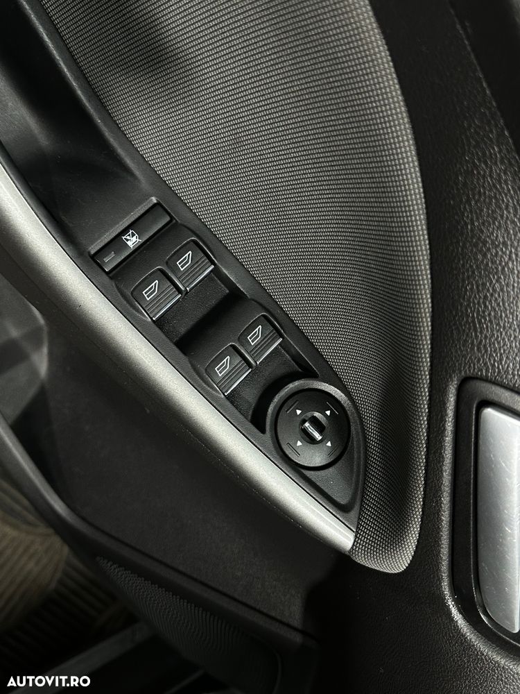 FORD Focus 2011 — imagine 11