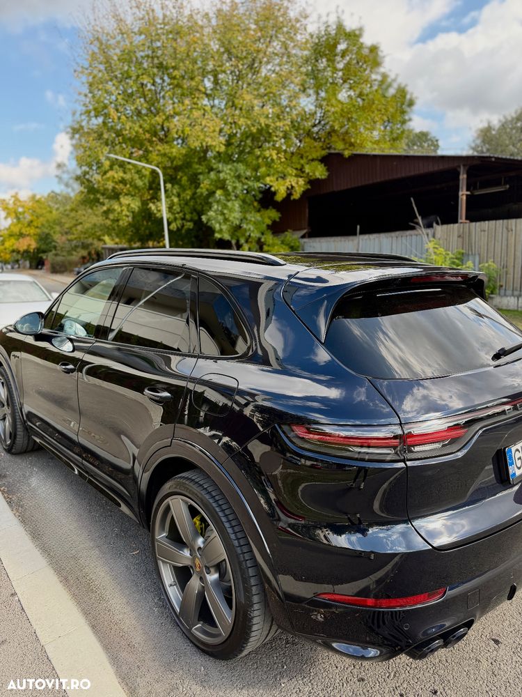 Porsche Cayenne Standard - 4