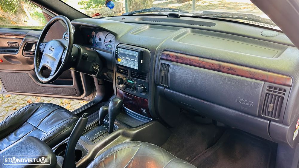 Jeep Grand Cherokee - 9