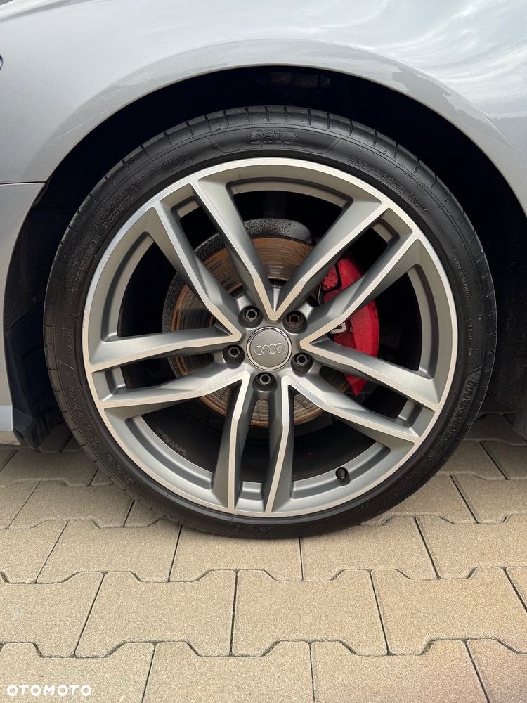 Audi A6 Avant - 11
