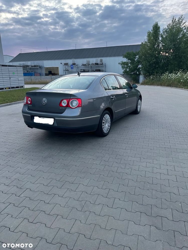 Volkswagen Passat - 6