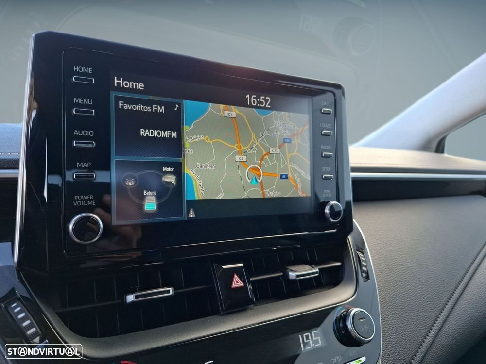 Toyota Corolla SD 1.8 Hybrid Luxury - 14