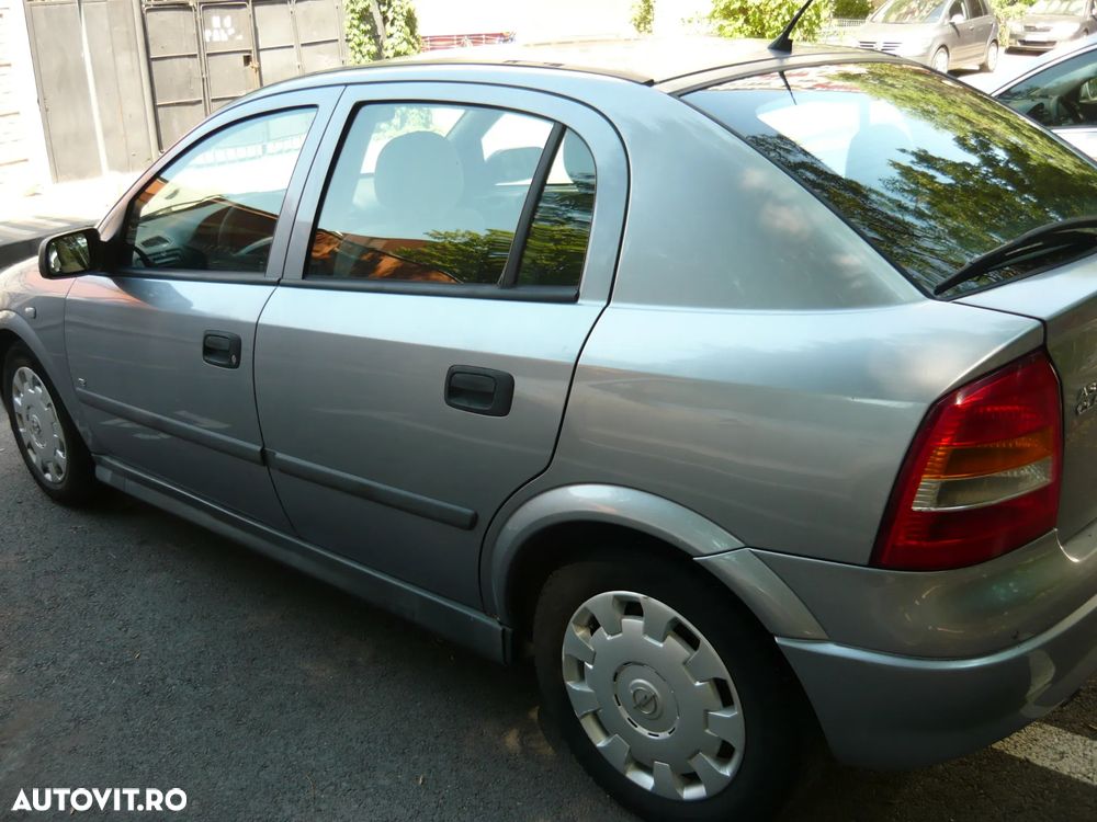 Opel Astra Classic 1.6i - 6