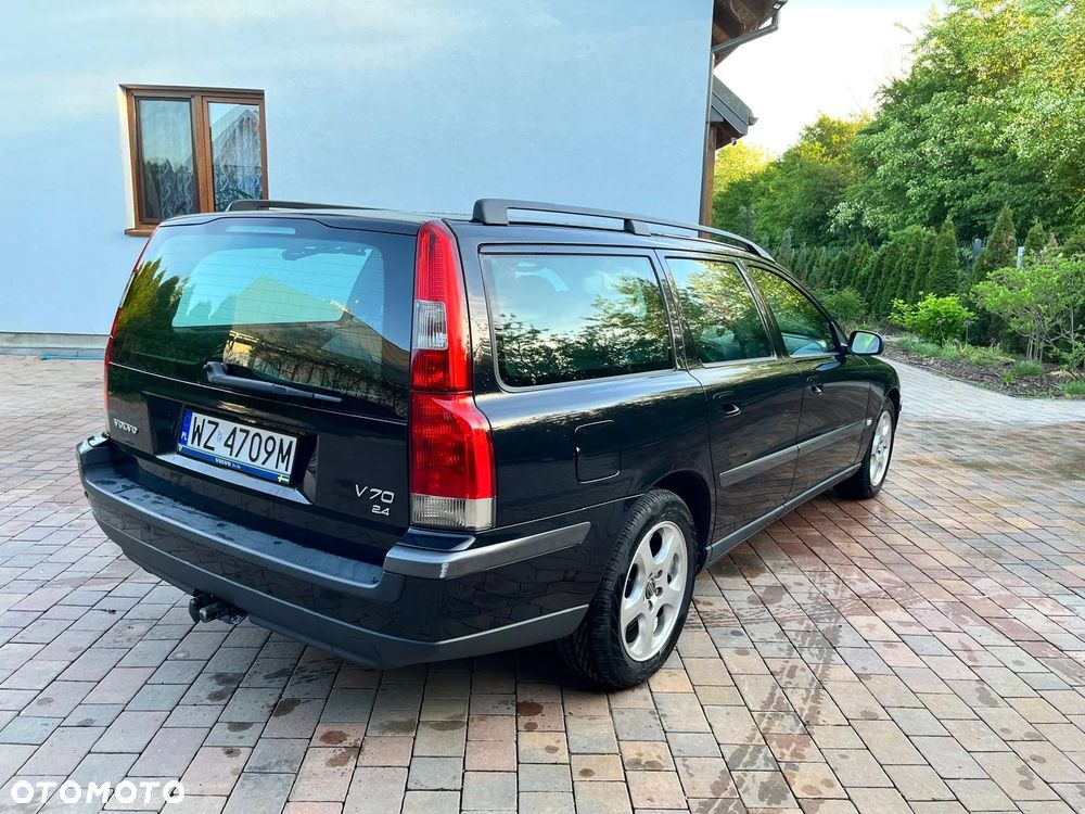 Volvo V70 2.4 - 23