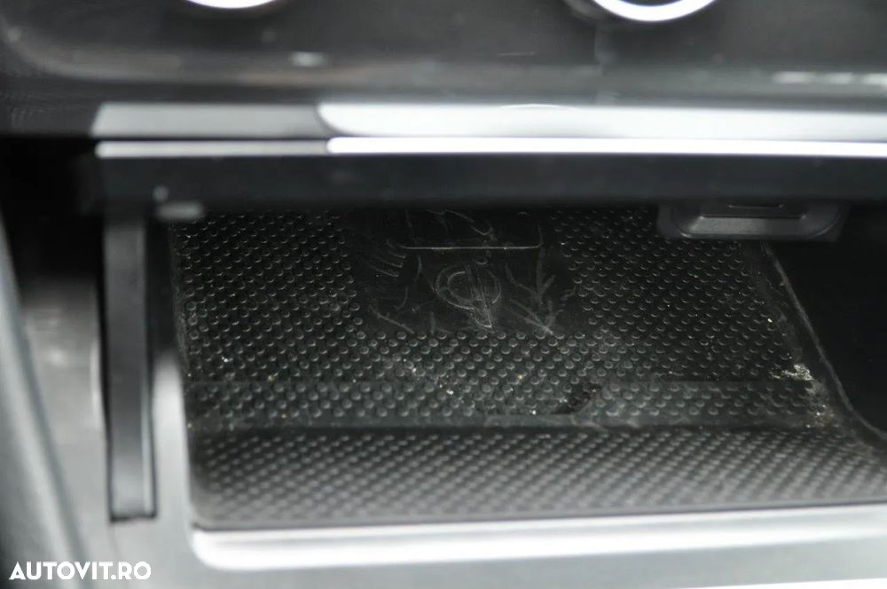 Volkswagen Golf 1.5 TSI ACT (BlueMotion Technology) Comfortline - 24